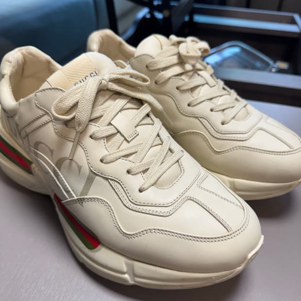 구찌 라이톤 7.5(270) 풀박 S급