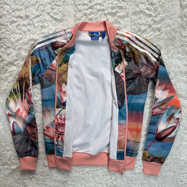 아디다스 여성 꽃무늬 집업 85