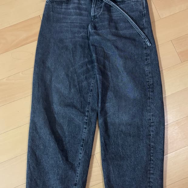 아크네 스튜디오 루즈핏진 1991