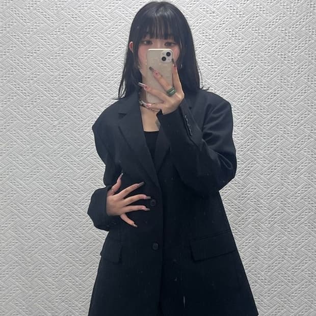 메종미네드 모던시크 캐주얼 올블랙 블레이저 자켓 M C11950