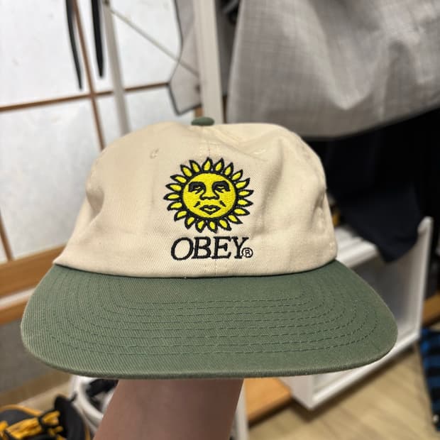 Obey 모자