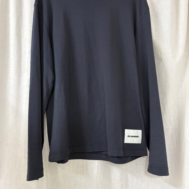 [M] 질샌더 로고 패치 롱슬리브 티셔츠