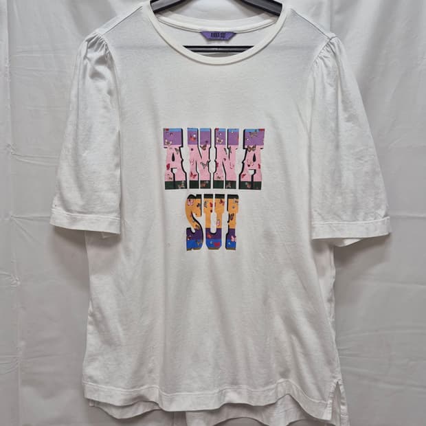 안나수이 셔링반팔