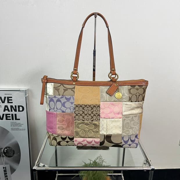 코치 패치워크 토트백 Y2K