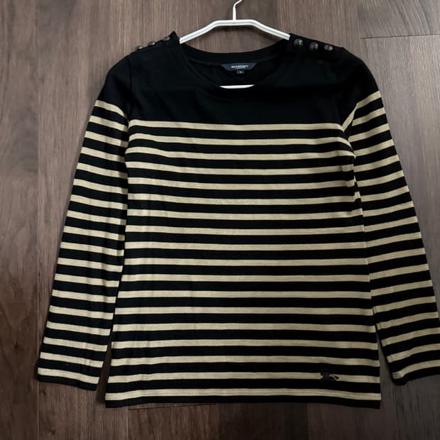 버버리 스트라이프 썸머울 니트