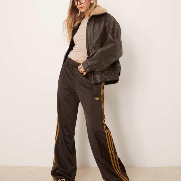 새상품 아이다스 유럽판 트랙팬츠 