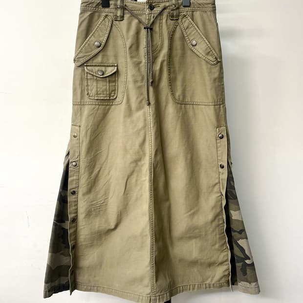 아비렉스 밀리터리 사이드 버튼 카모 스커트