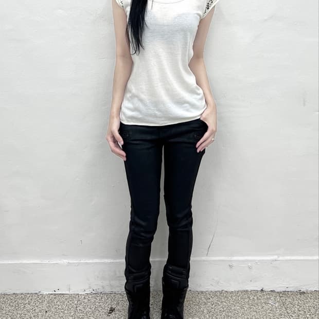 Stud detail u neck short sleeve