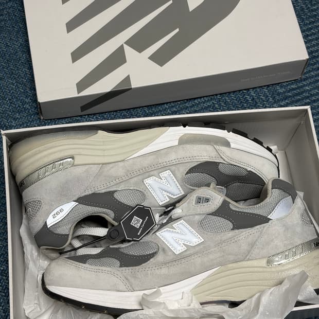 뉴발란스 992 그레이 270