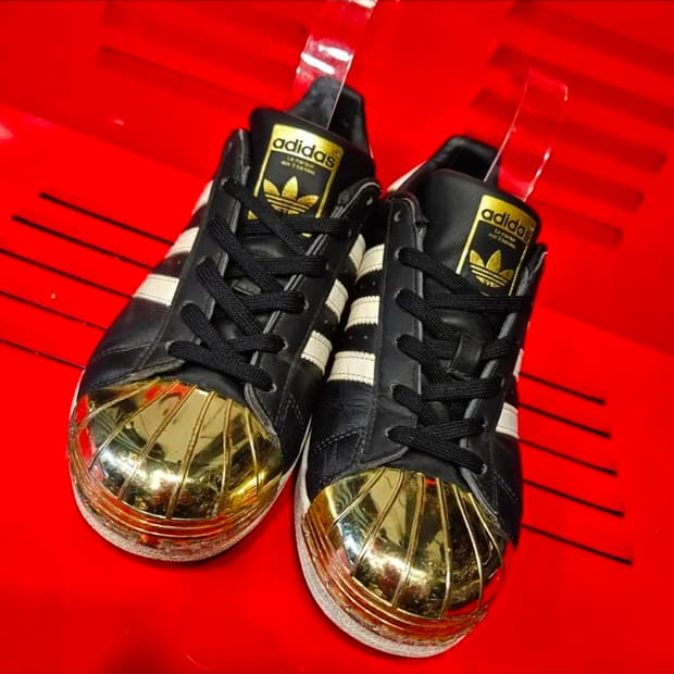 아디다스(Adidas) 슈퍼스타 메탈토 스니커즈 230size