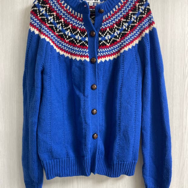 유니클로 X JW앤더슨 네이비 에스닉 울 가디건 