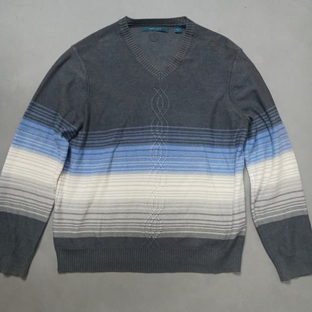 [L] 페리엘리스 그라데이션 브이넥 니트