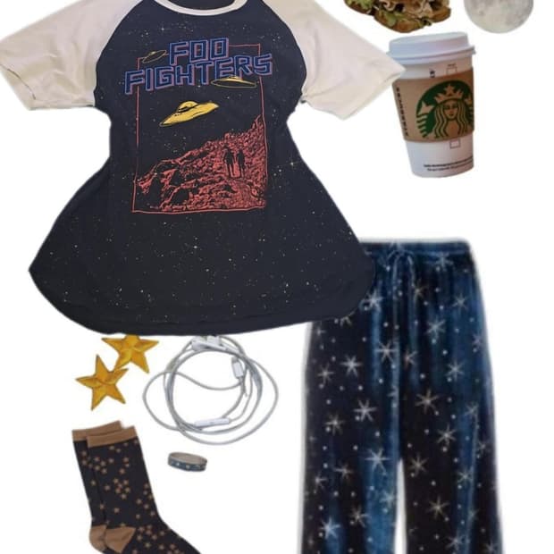 Y2K 유니클로 우주코어 배색 반팔 티셔츠