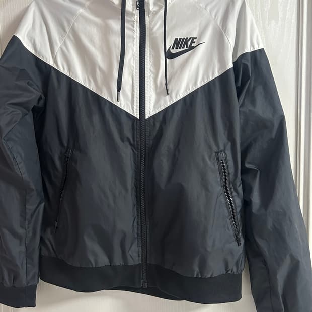 나이키 여성 윈드러너 우븐 바람막이 자켓 흰검 화이트 블랙 S