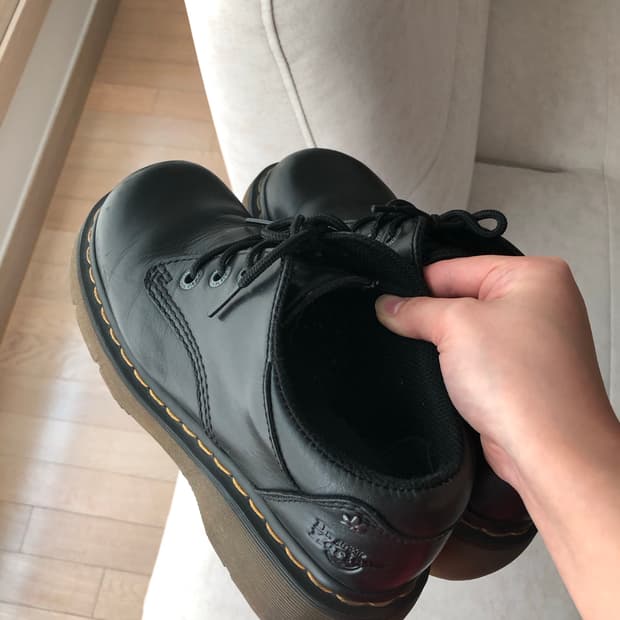 닥터마틴 찬다 chanda 235 (UK5)