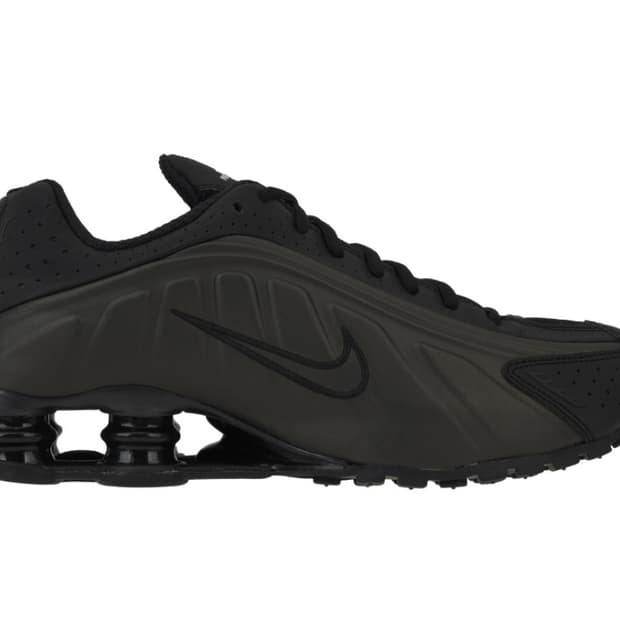 나이키 샥스 R4 블랙 브라이트 크림슨 265사이즈 미개봉