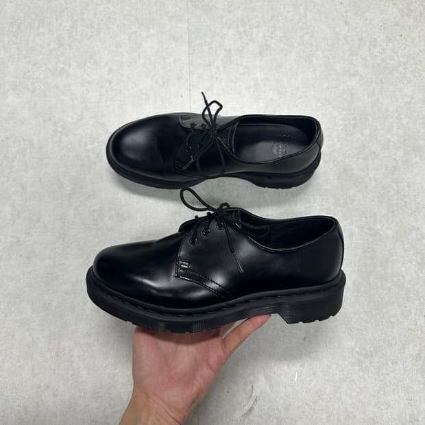 닥터마틴 1461 모노