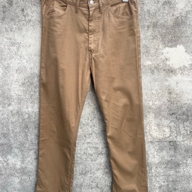 Toga virilis 밑단 절개 팬츠