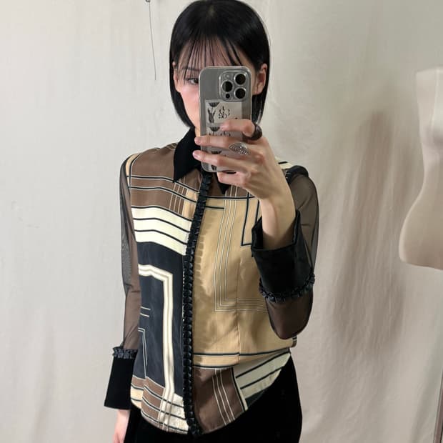 Pride 시스루 벨벳 블라우스