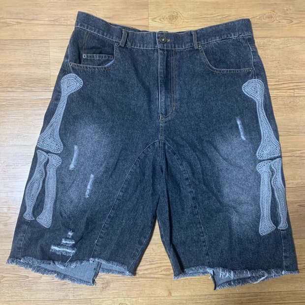 캐피탈 14oz 블랙 데님 5p bone 자수 반바지 버뮤다팬츠 숏츠