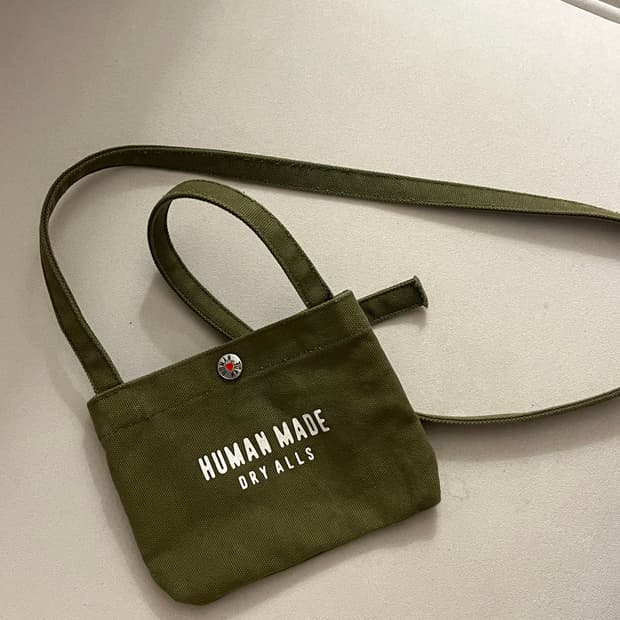 휴먼메이드 미니 숄더백 올리브