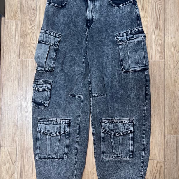 자라 유틸리티 카고 진 블랙