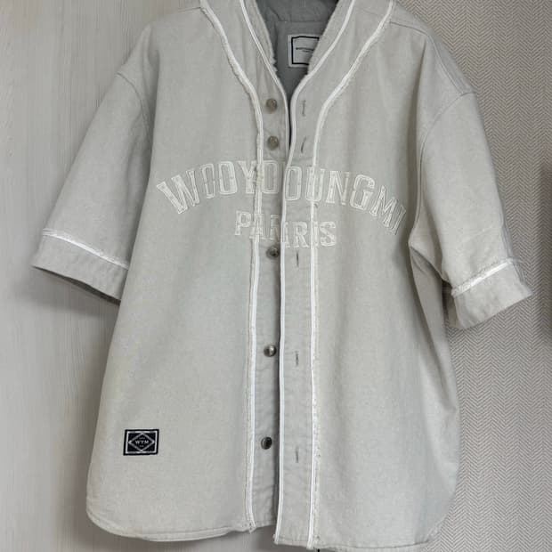 (50) 24ss 우영미 그레이 베이스볼 로고 셔츠