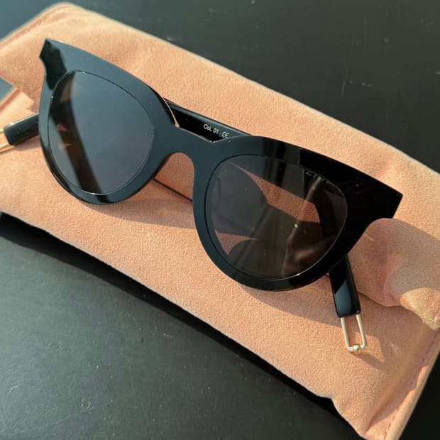 젠틀몬스터 틸다 스윈튼 EYE EYE 콜라보 선글라스 