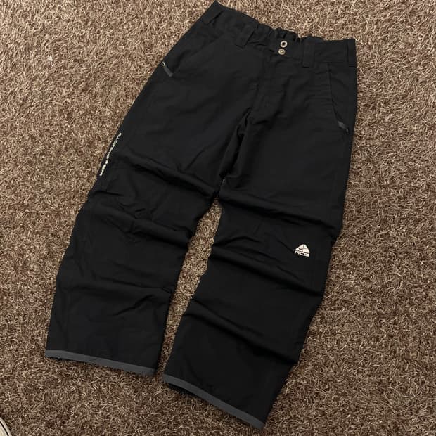L 나이키 ACG 나일론 팬츠