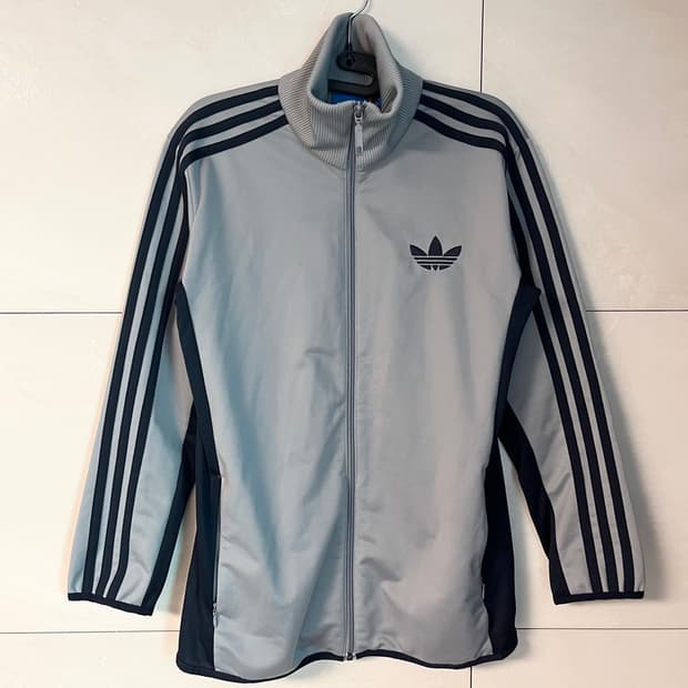 아디다스 구파이어버드 그레이/네이비 져지 (100)