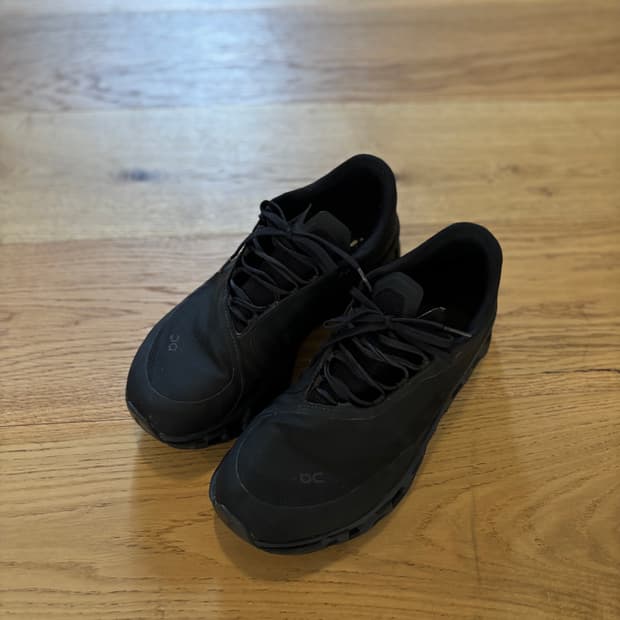 온러닝 x 파프 클라우드몬스터 블랙