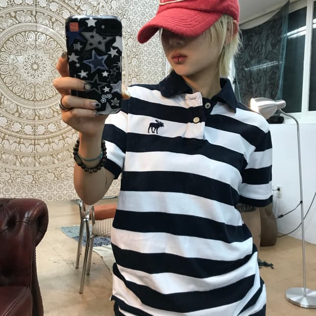 아베크롬비 머슬핏 스트라이프 반팔 카라티