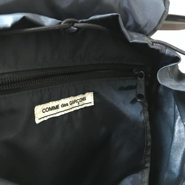 Comme des Garcons 꼼데가르송 백팩 네이비