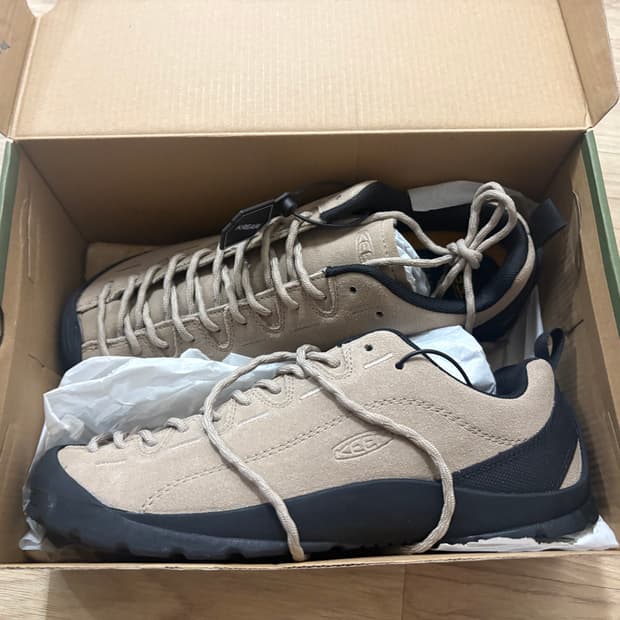 Keen jasper silver mink