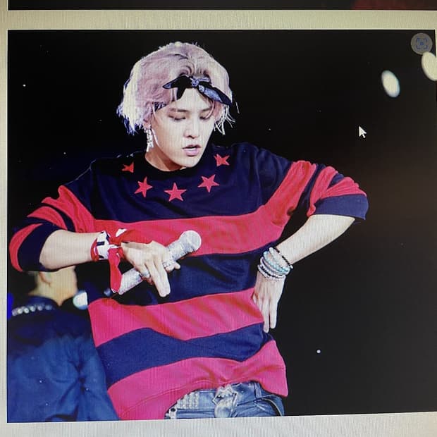 지방시 스타스트라이프 니트