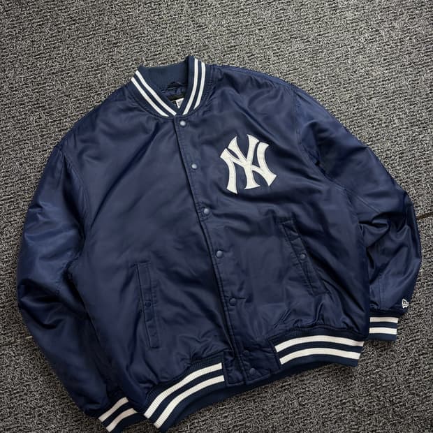 뉴에라 MLB 뉴욕 양키스 빅로고 바시티 스타디움 자켓 2174