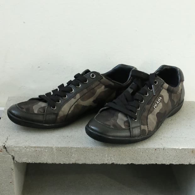 프라다 카모플라쥬 스니커즈 