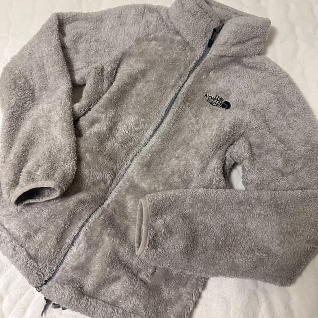 노스페이스 후리스 그레이