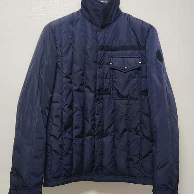 몽클레어 경량패딩