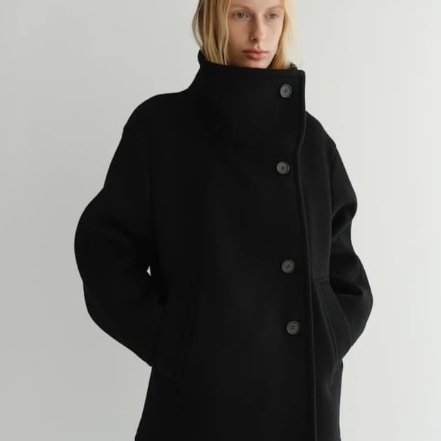 오늘까지판매)EAAH HAYES HALF COAT 블랙 이아 하프코트