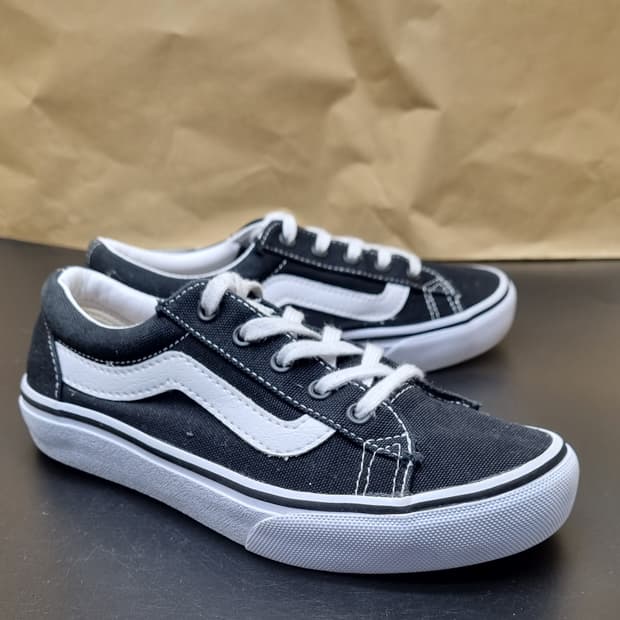 반스 리퍼 스니커즈 220