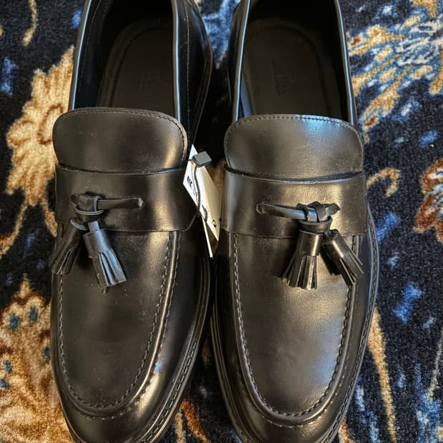 ZARA 테슬 로퍼 43