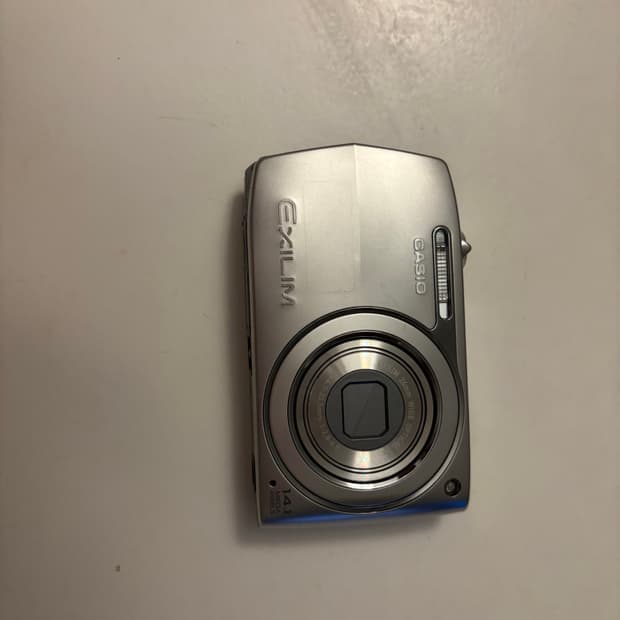 카시오 엑슬림 z2000 실버 디지털 카메라 casio exilim 