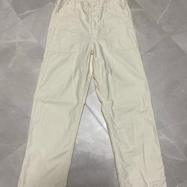 오어슬로우 퍼티그 크림컬러 판매해여