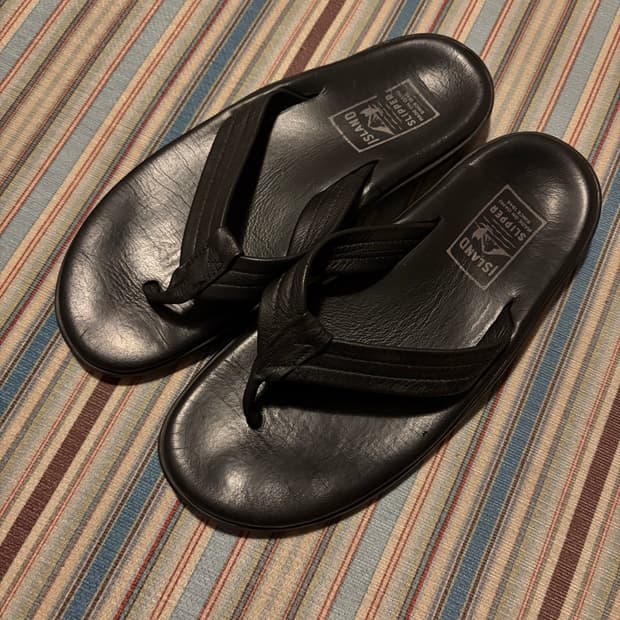 Island slipper black classic leather