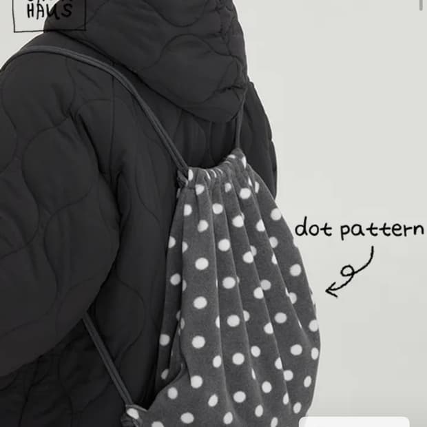 바온 도트 후리스 백팩