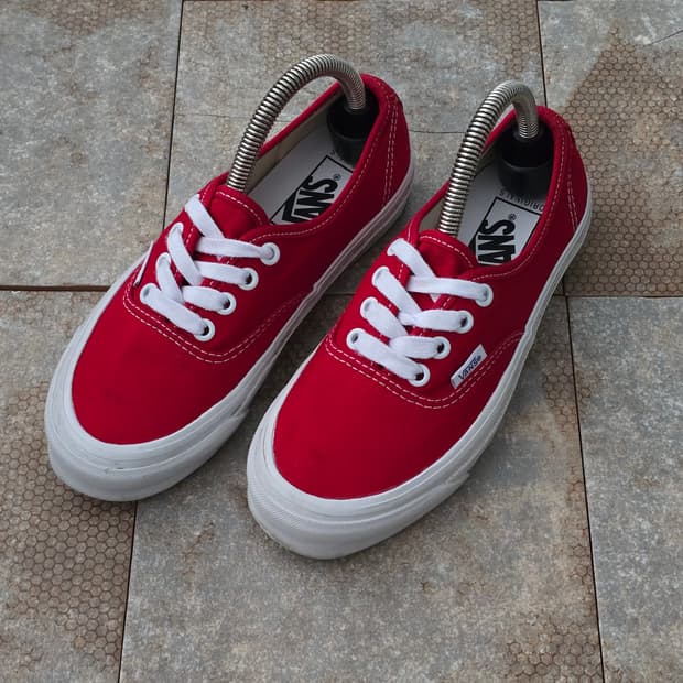 (220)반스 볼트 어센틱 레드 