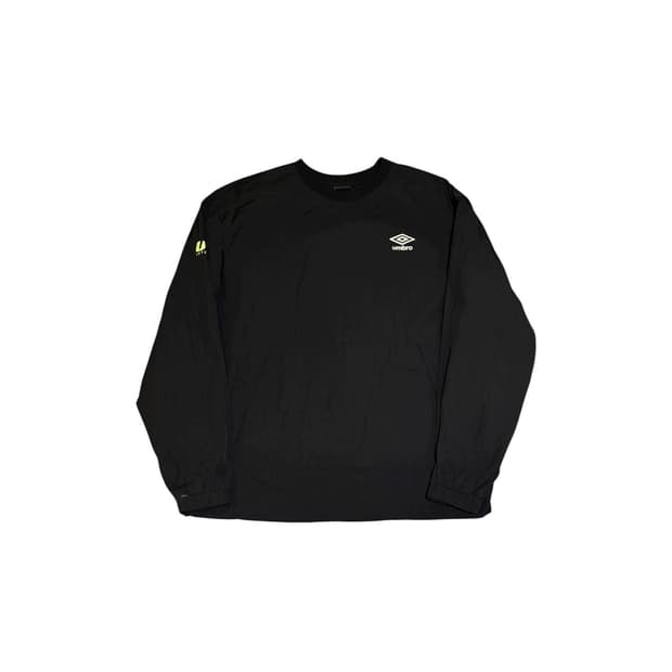 엄브로 웜업 블랙