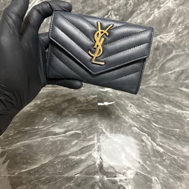 입생로랑 마틀라세 카드지갑