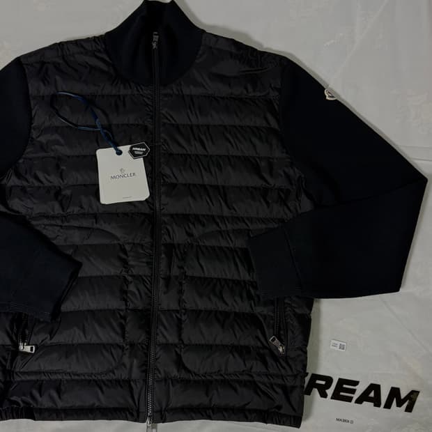 몽클레어 트리콧 니트패딩